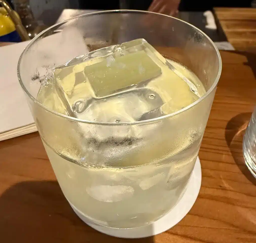 Tsukemono cocktail with tequila, wasabi and cucumber at Tan Tan São Paulo