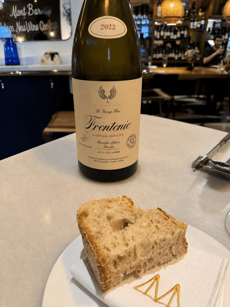 Frontonio La Loma and Los Santos Garnacha Blanca 2022 at Mont Bar Barcelona